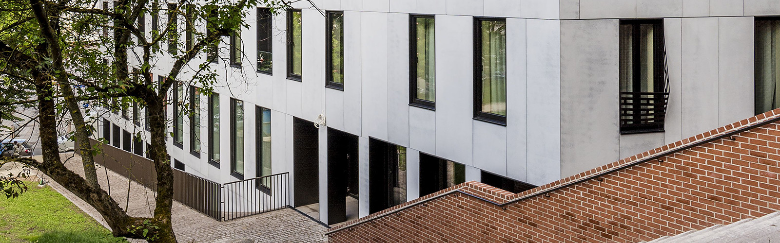 Lydia Hotell Hoist Group